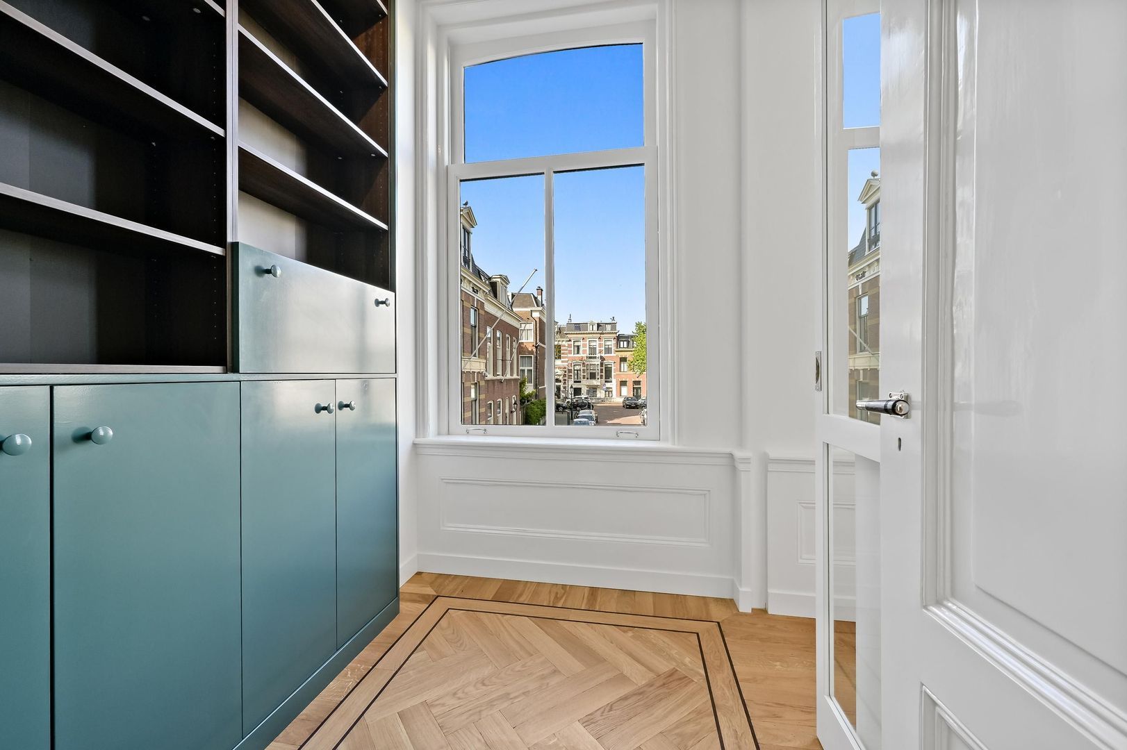 Paramaribostraat 9