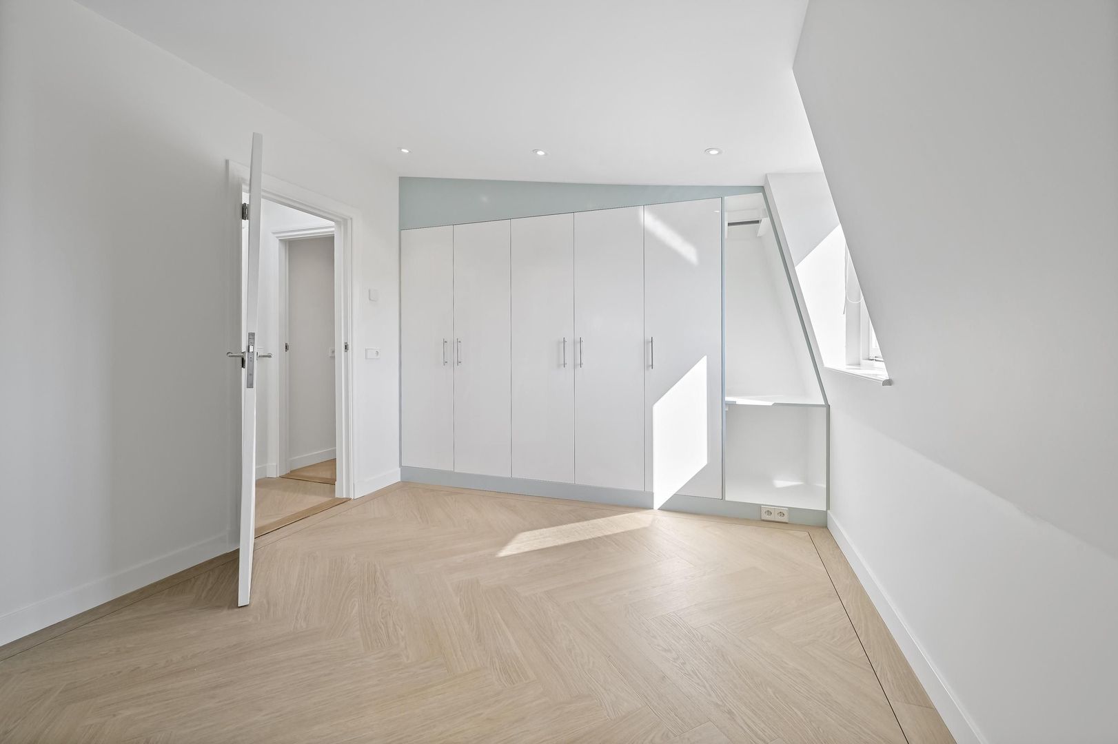 Paramaribostraat 9
