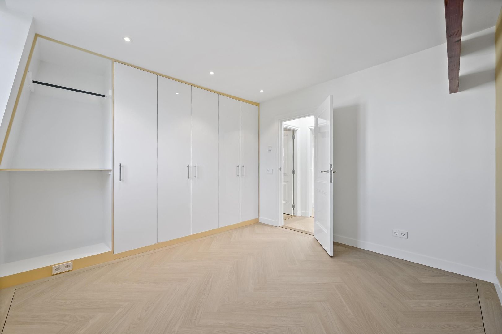 Paramaribostraat 9
