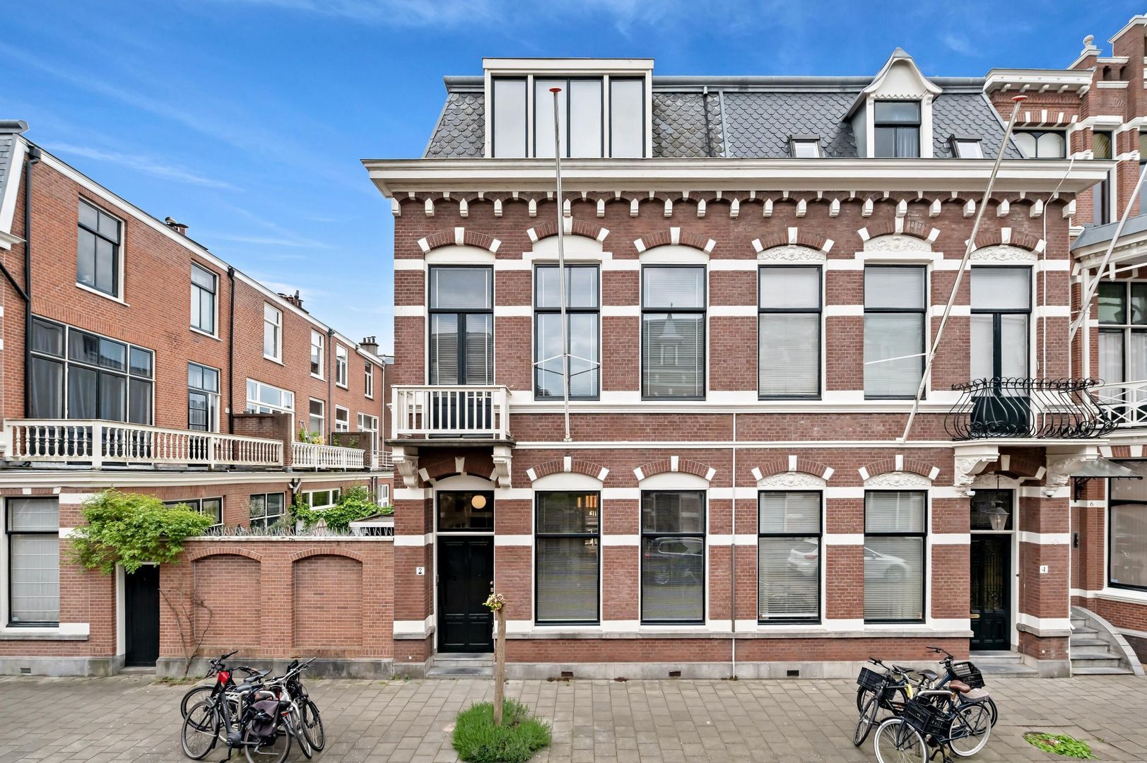 Nassau Ouwerkerkstraat 2