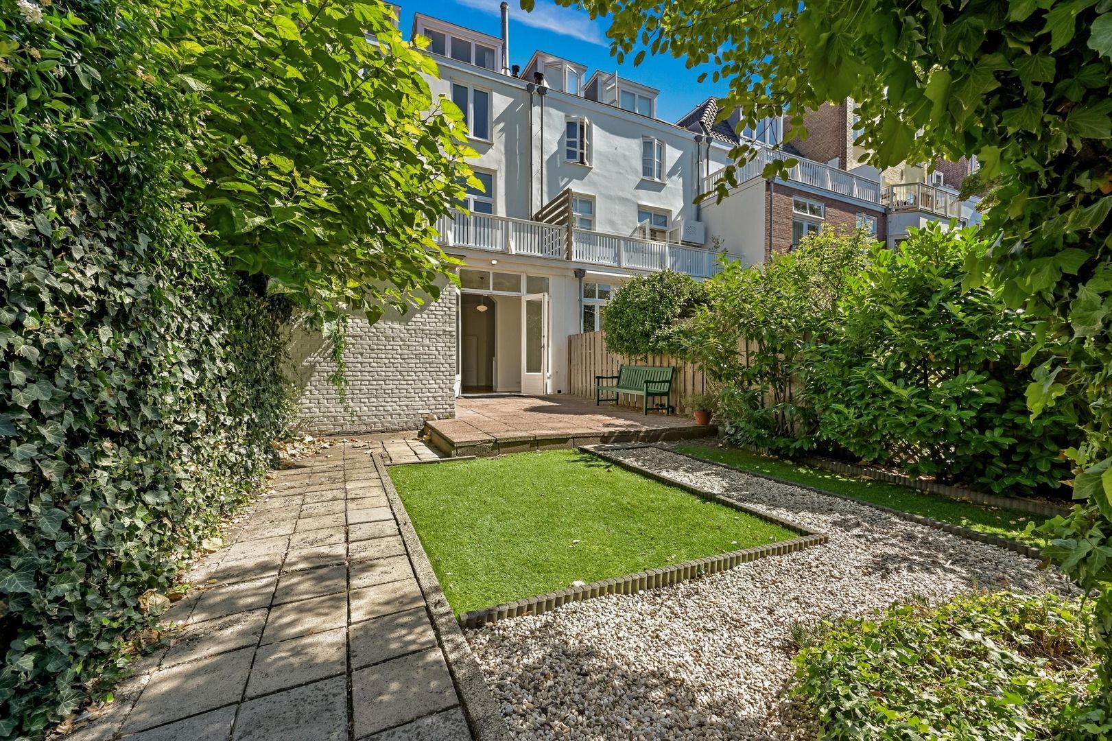 De Ruijterstraat 50