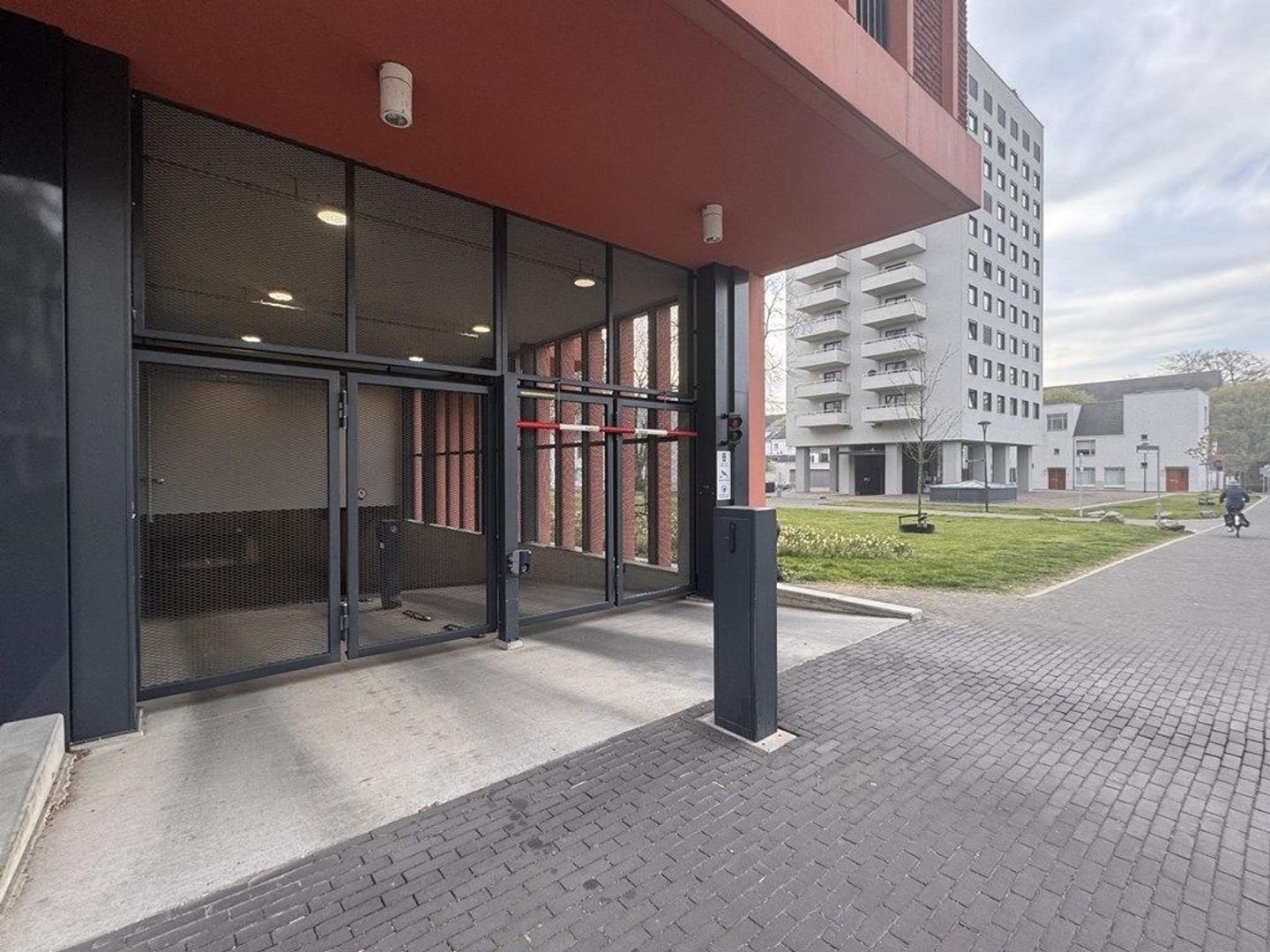 Merkatplantsoen/Polverpark P2.114 0 ong, Maastricht foto-1