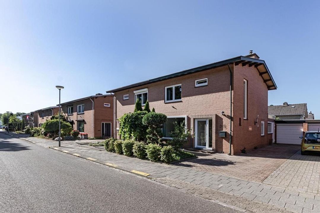 Romenkamp 35, Oirsbeek