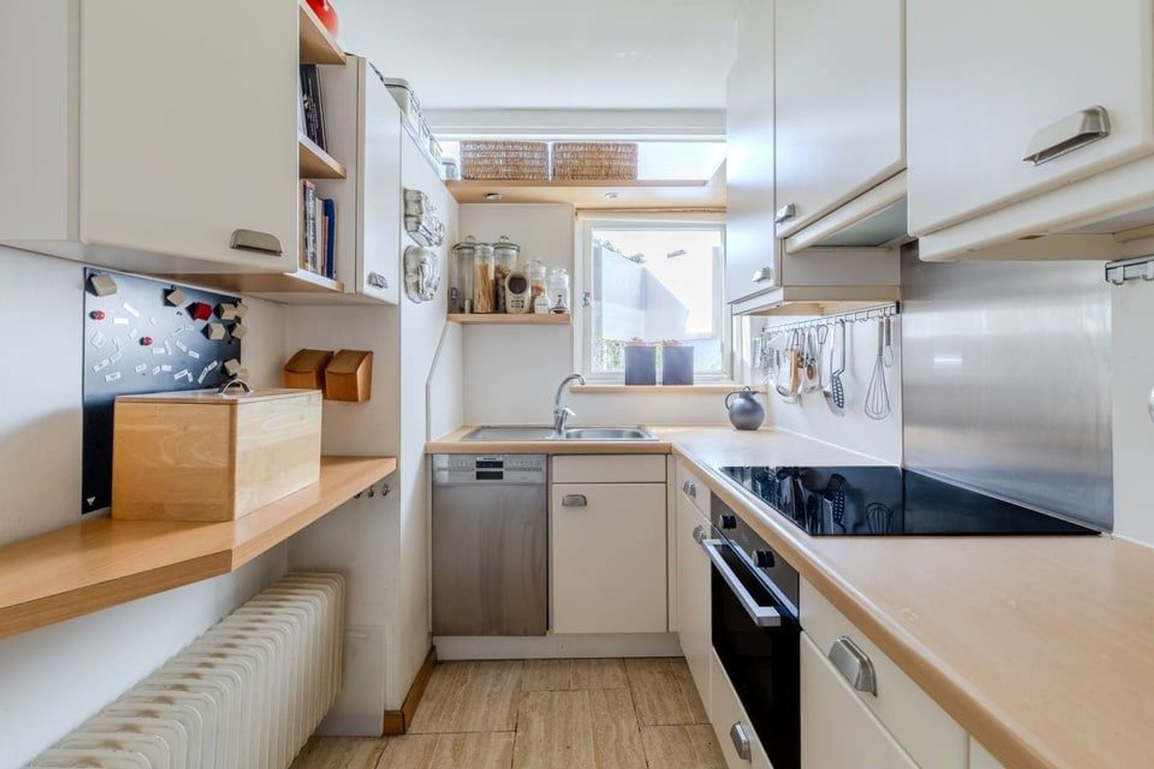 Zuster Paladiaplantsoen 26, Meerssen foto-16