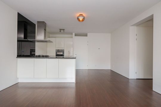 vrije-sector-woningen te huur op Ouddiemerlaan 2 A