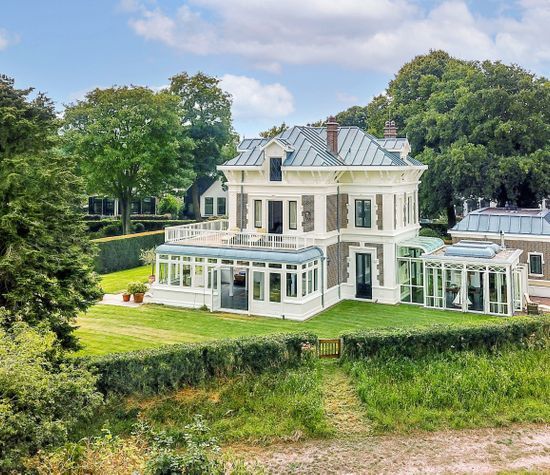 Nienhuis Ruijskade 1, Muiderberg