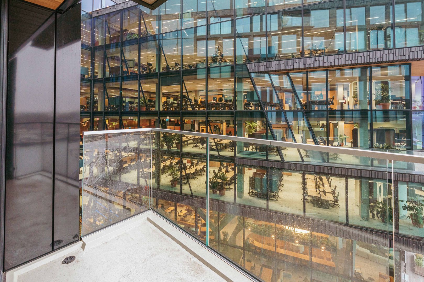 Ton de Leeuwstraat 46, Amsterdam foto-20