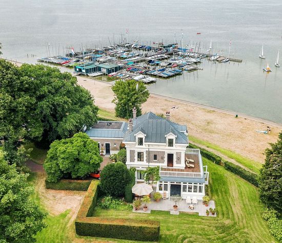 Nienhuis Ruijskade 1, Muiderberg