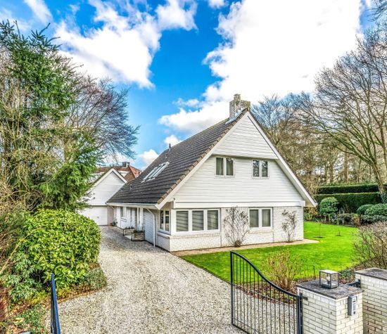 Guldenhoflaan 8, Baarn