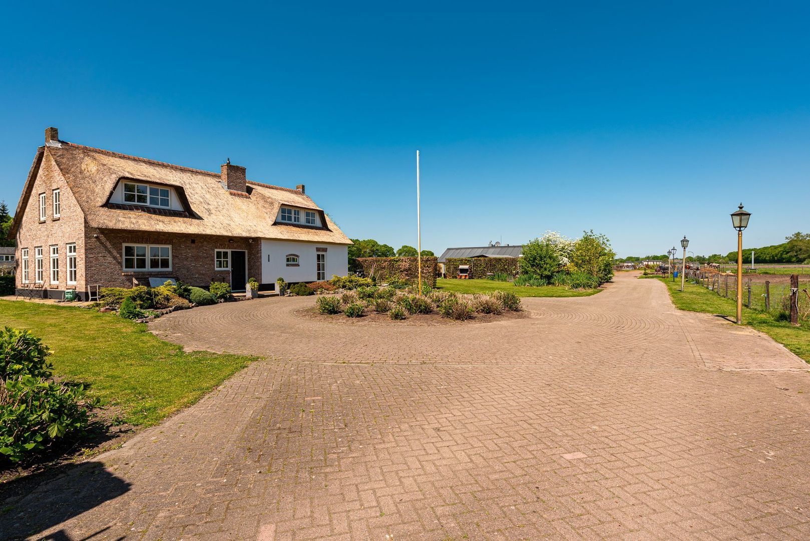 Prinsenweg 8, Nijkerk foto-0