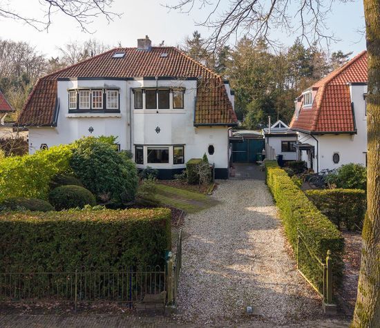 Ferdinand Huycklaan 35, Baarn