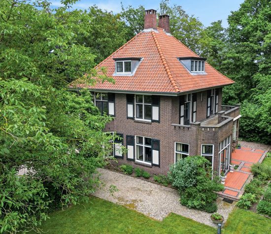 Tromplaan 11, Baarn