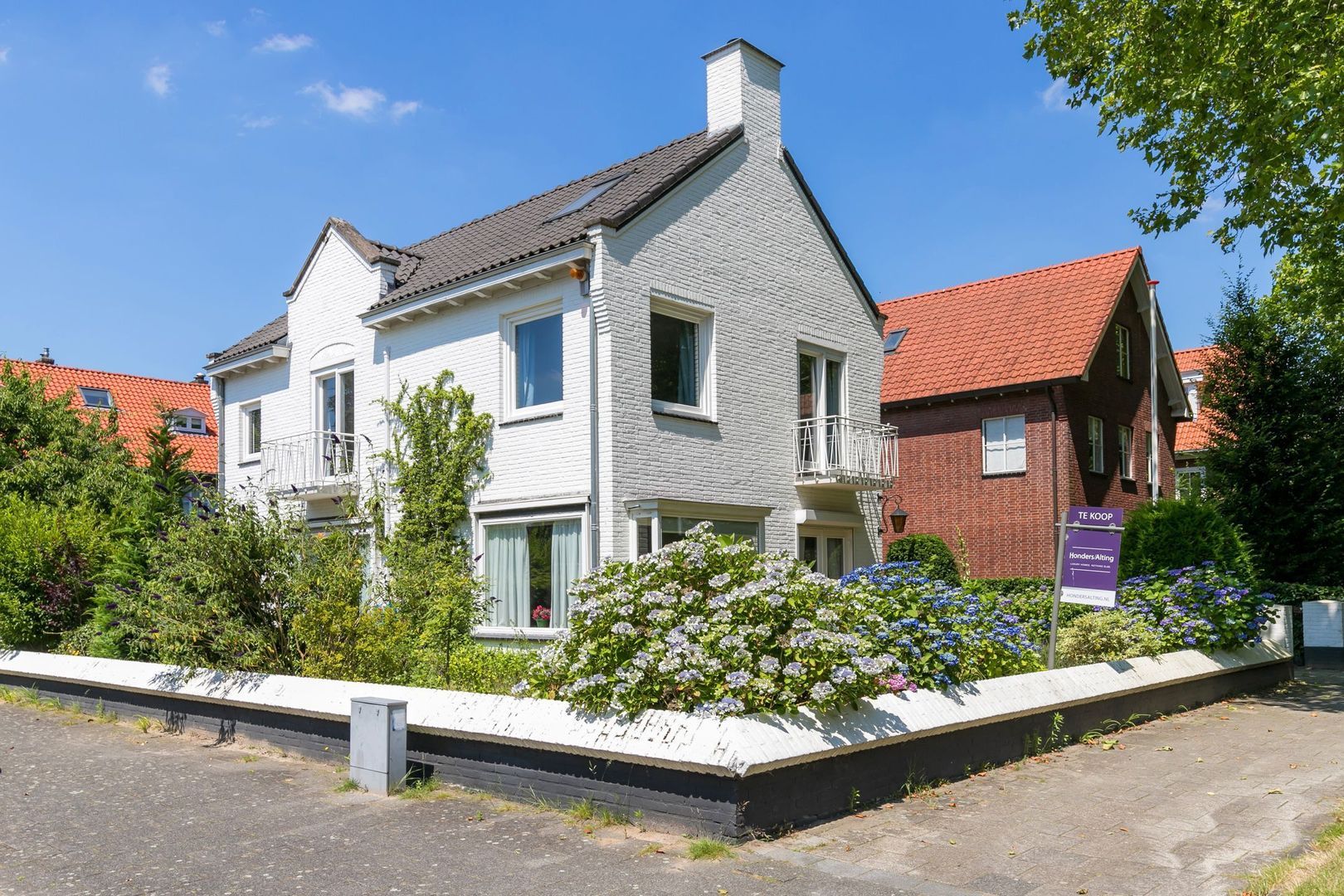 Alberdingk Thijmlaan 12, Eindhoven foto-1