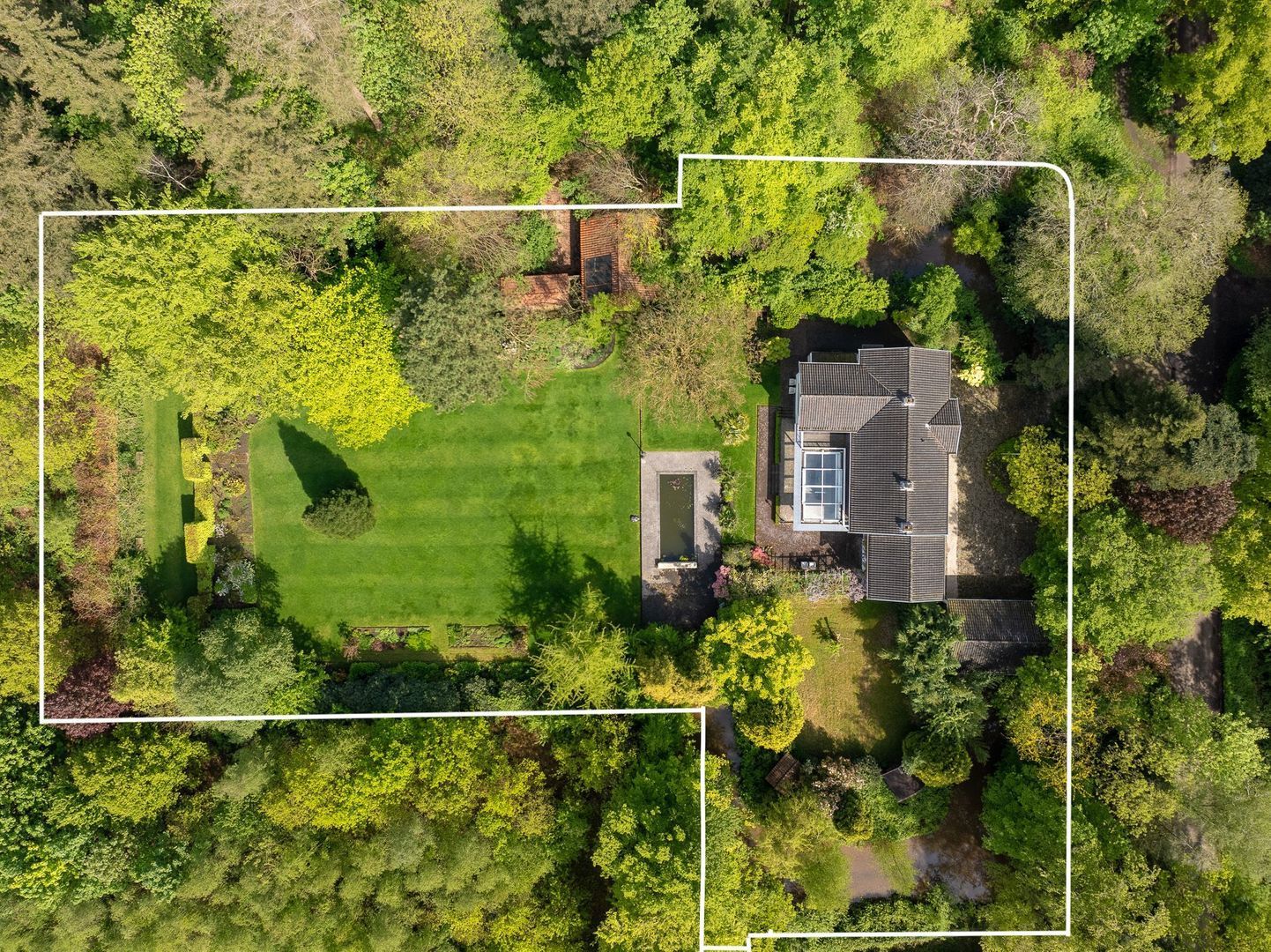 Leursebaan 387, Breda foto-2