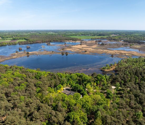 Kromvensedijk 4, Oost West en Middelbeers
