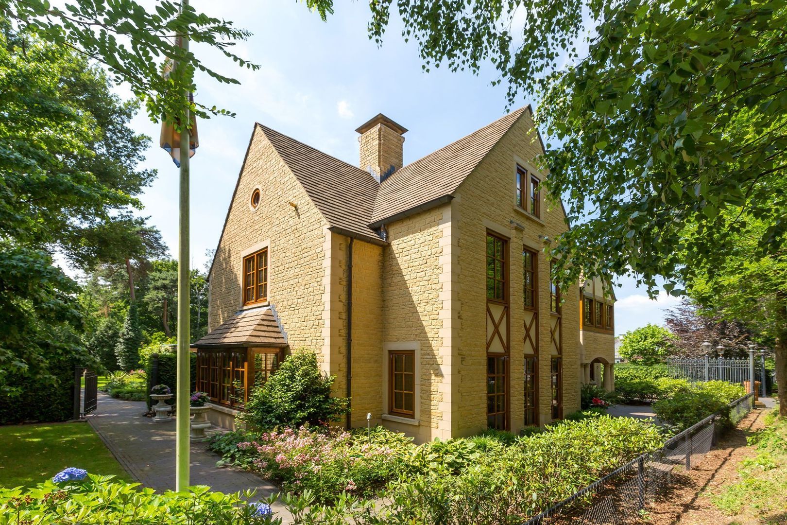 Hendrik Veenemanstraat 55, Son en Breugel foto-0