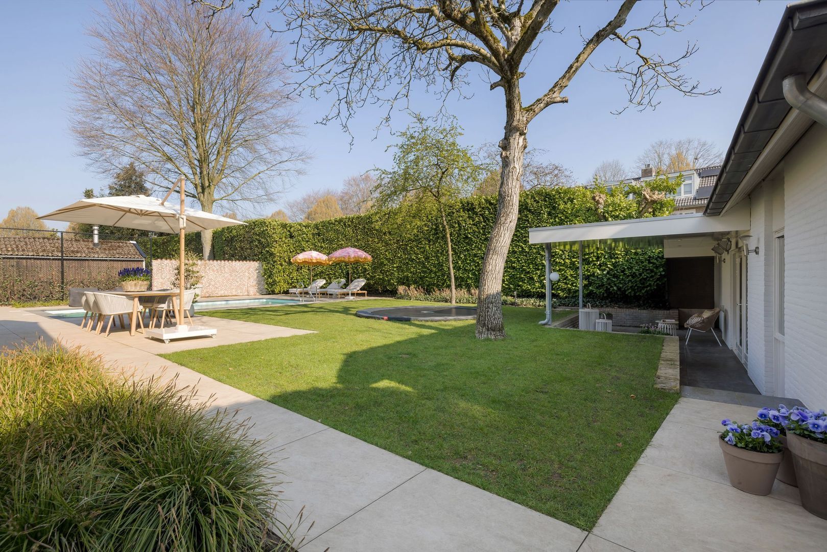 Irislaan 6, Leende foto-34