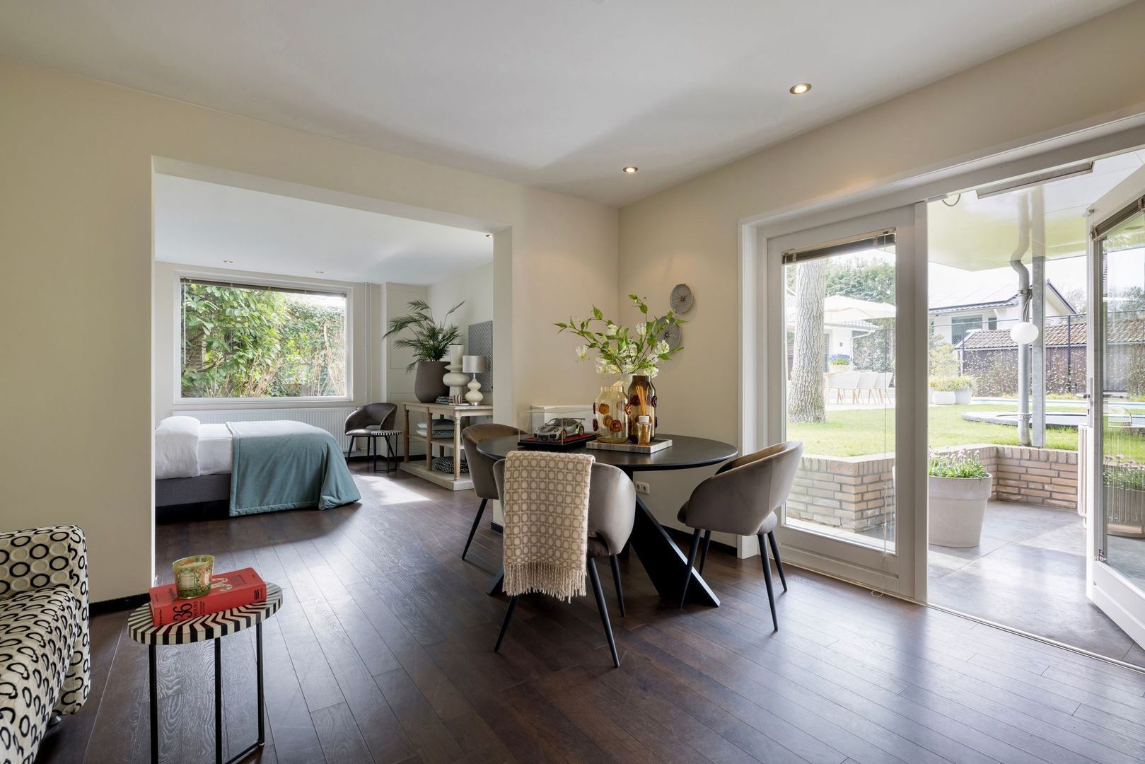 Irislaan 6, Leende foto-37