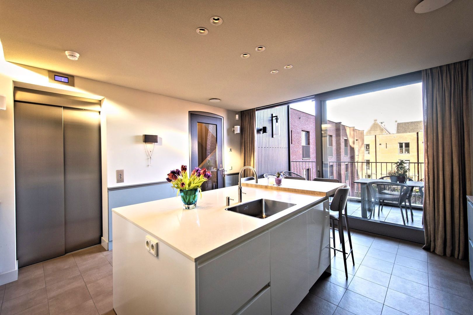 Ringbaan-Oost 178, Tilburg foto-5