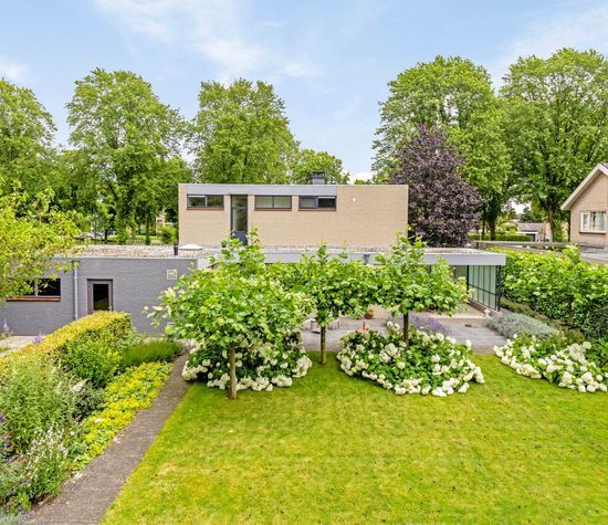 Nieuwe Hescheweg 31, Oss