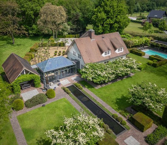 Graafsebaan 35, Heesch