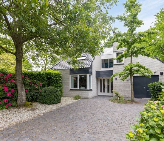 Lindenlaan 13, Heesch
