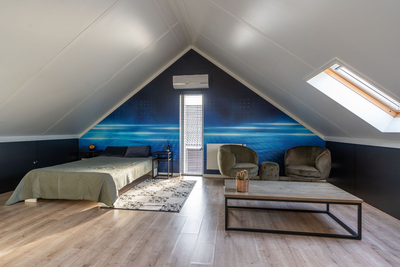 Malpad 1, Oss foto-30