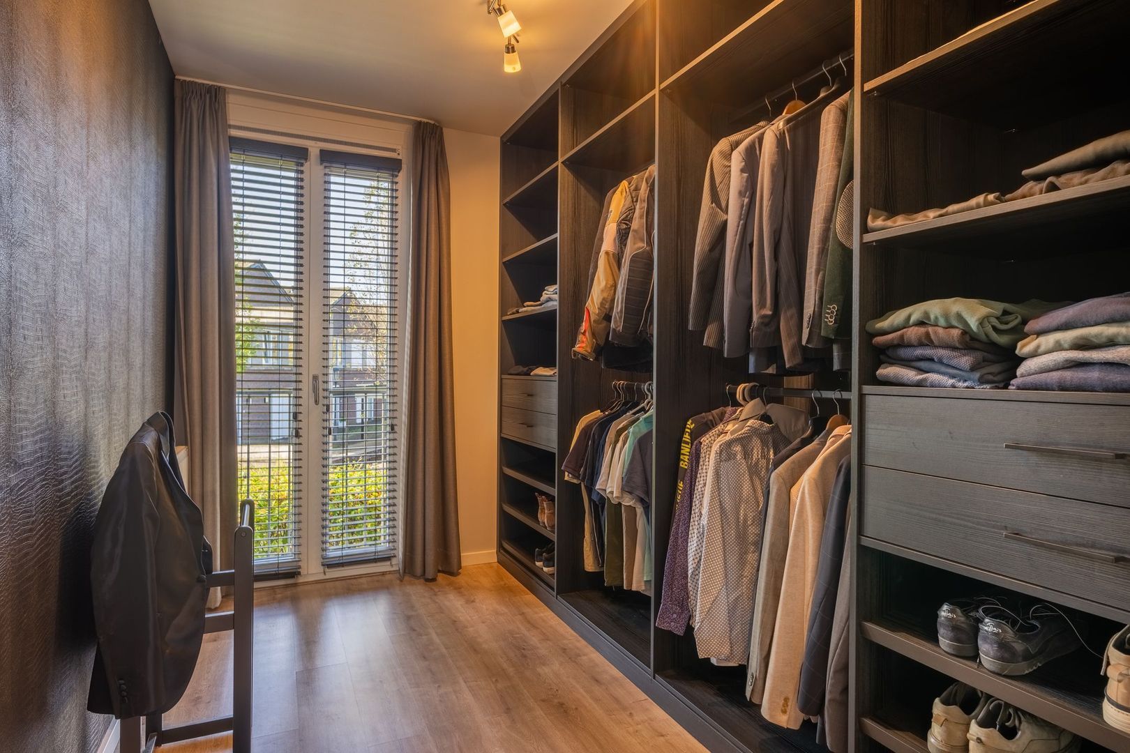 Malpad 1, Oss foto-19