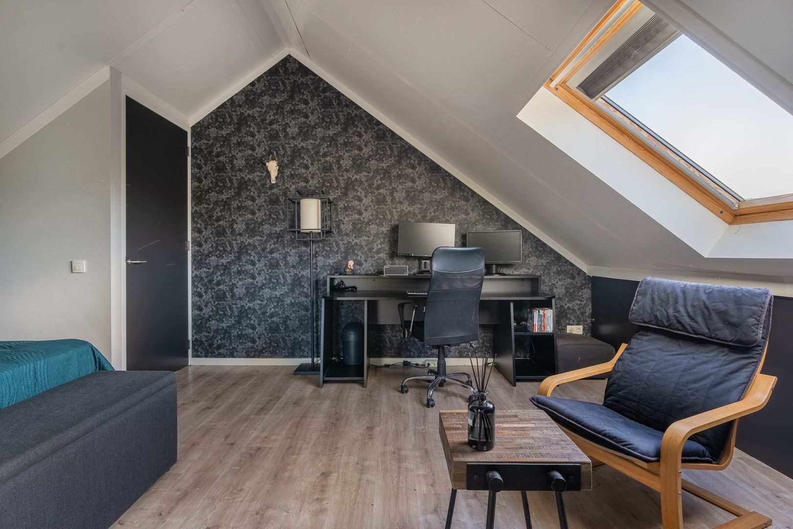 Malpad 1, Oss foto-29