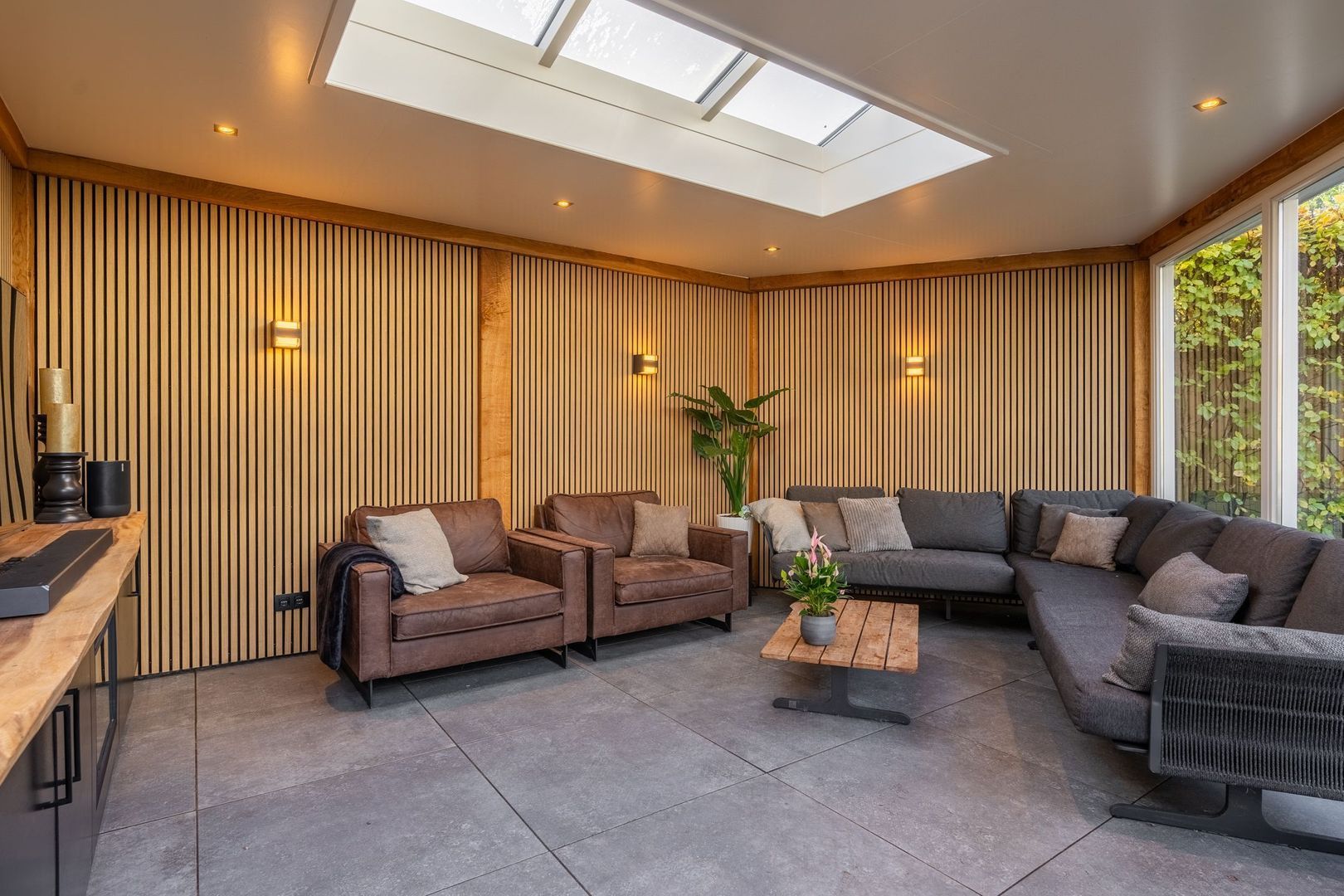 Malpad 1, Oss foto-37