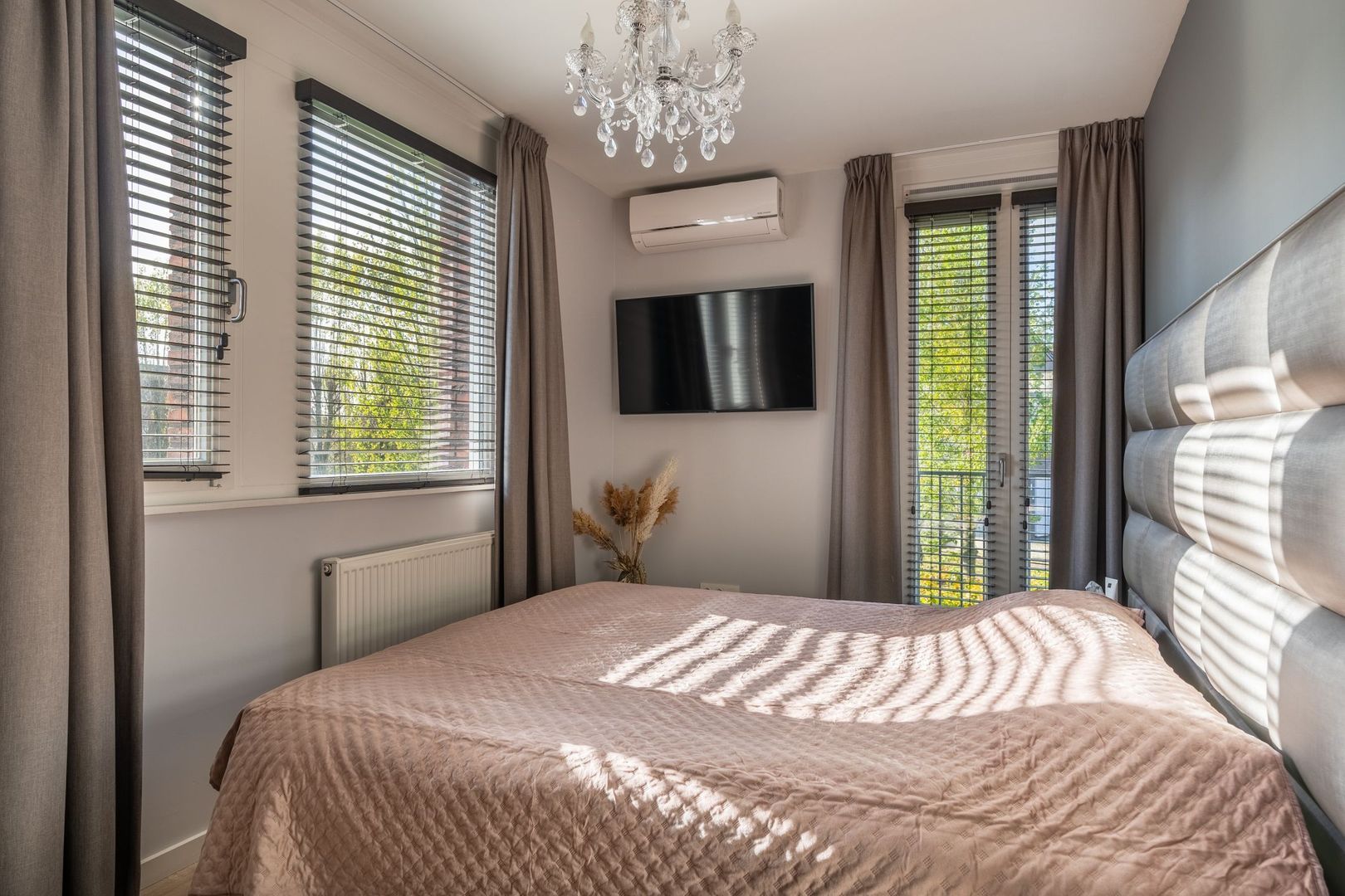 Malpad 1, Oss foto-20