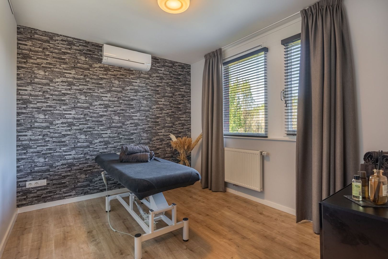 Malpad 1, Oss foto-21