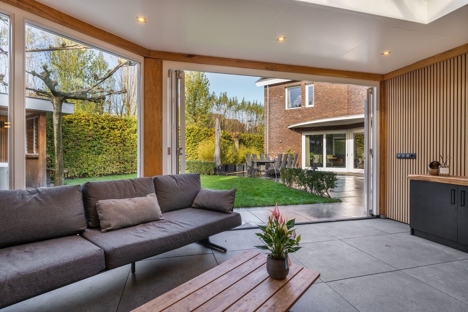 Malpad 1, Oss foto-38