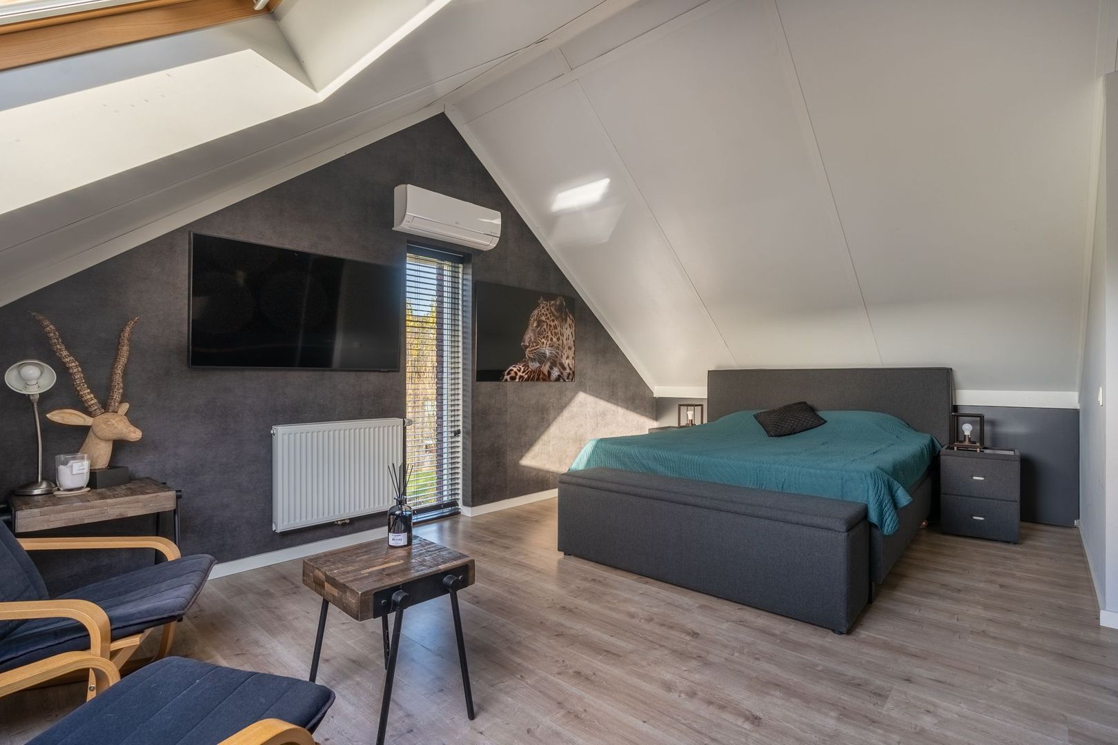 Malpad 1, Oss foto-28