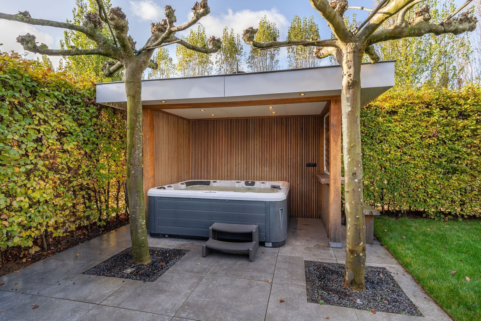 Malpad 1, Oss foto-39