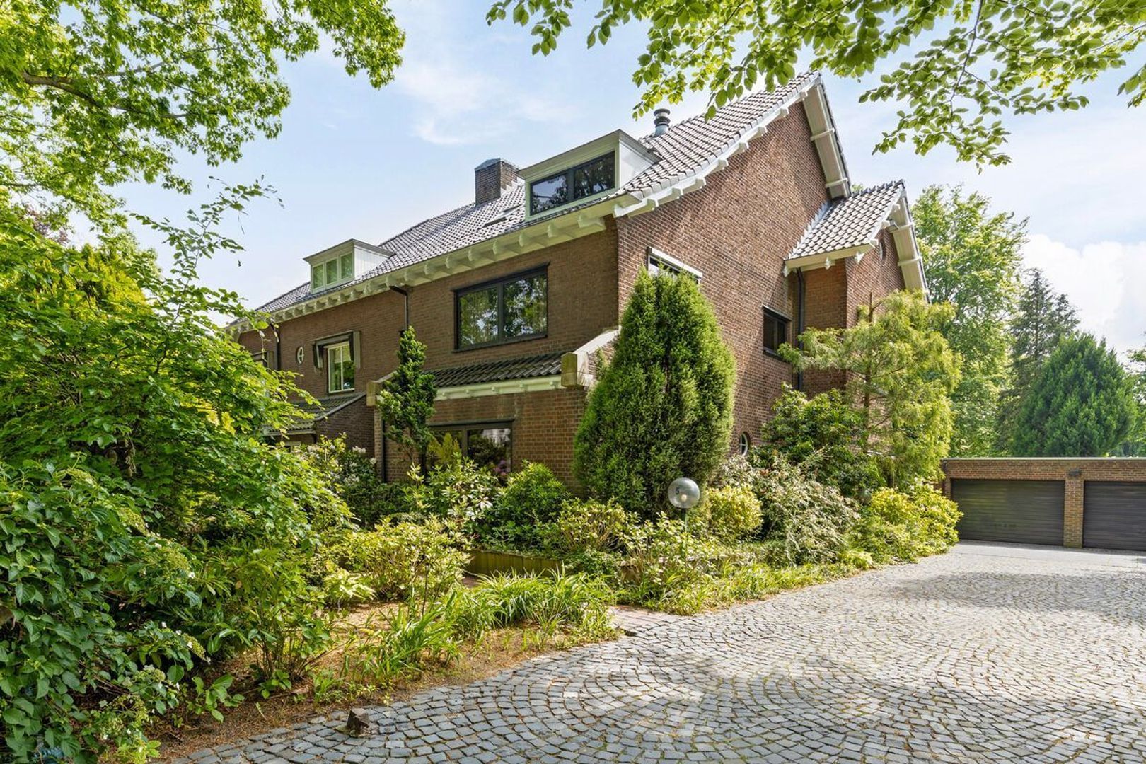 Beatrixlaan 5, Oss foto-2