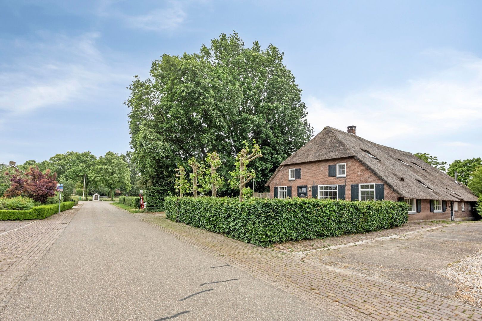 Pastoor van Weerdtstraat 8, Teeffelen foto-1