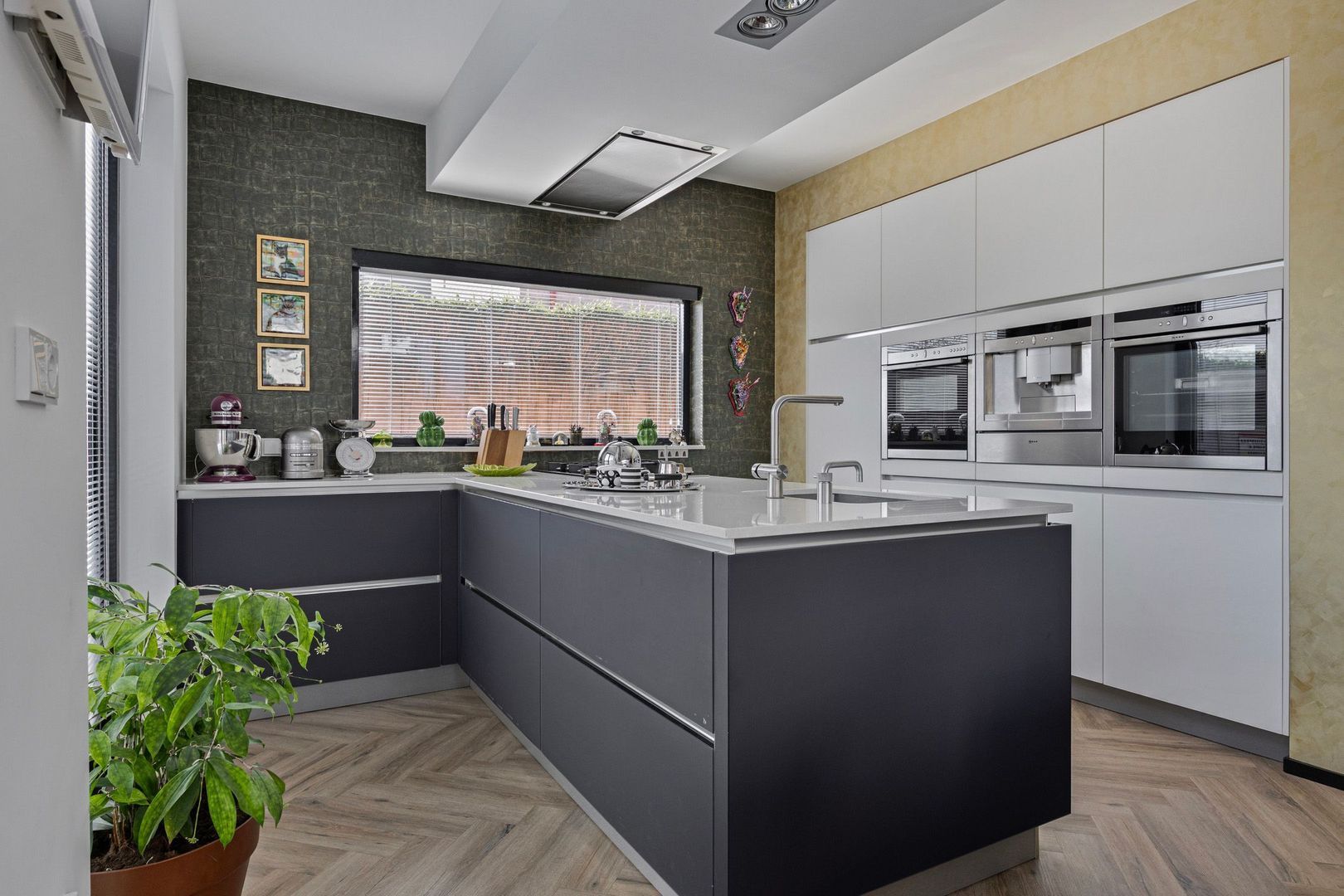 Bastion 7, Oss foto-10