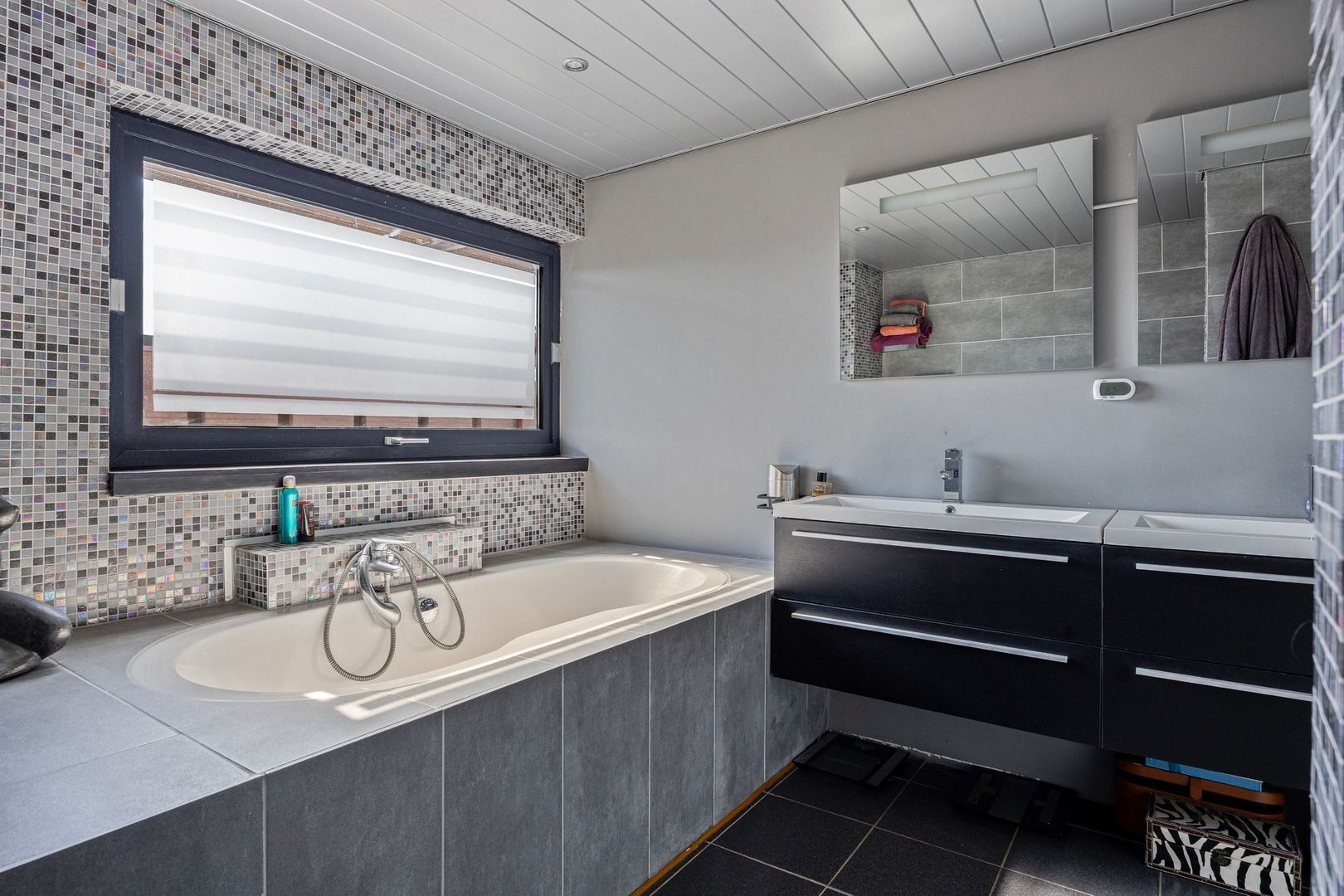 Bastion 7, Oss foto-34