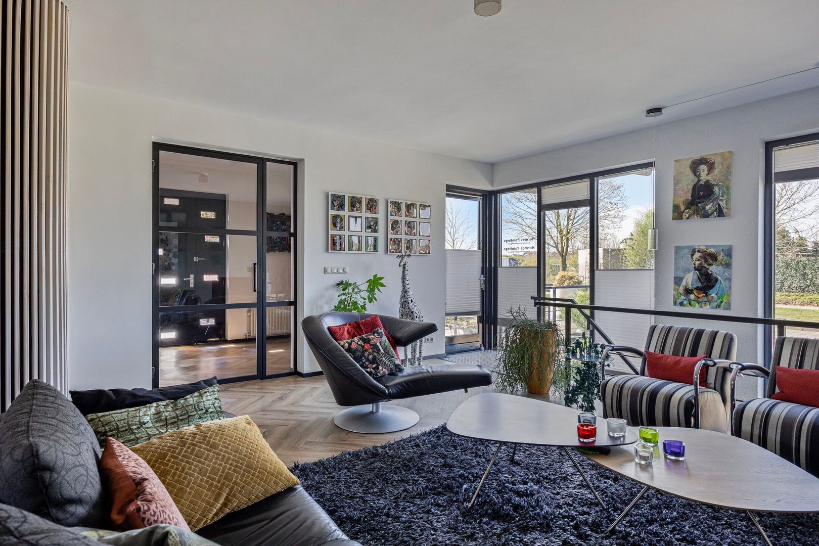 Bastion 7, Oss foto-1