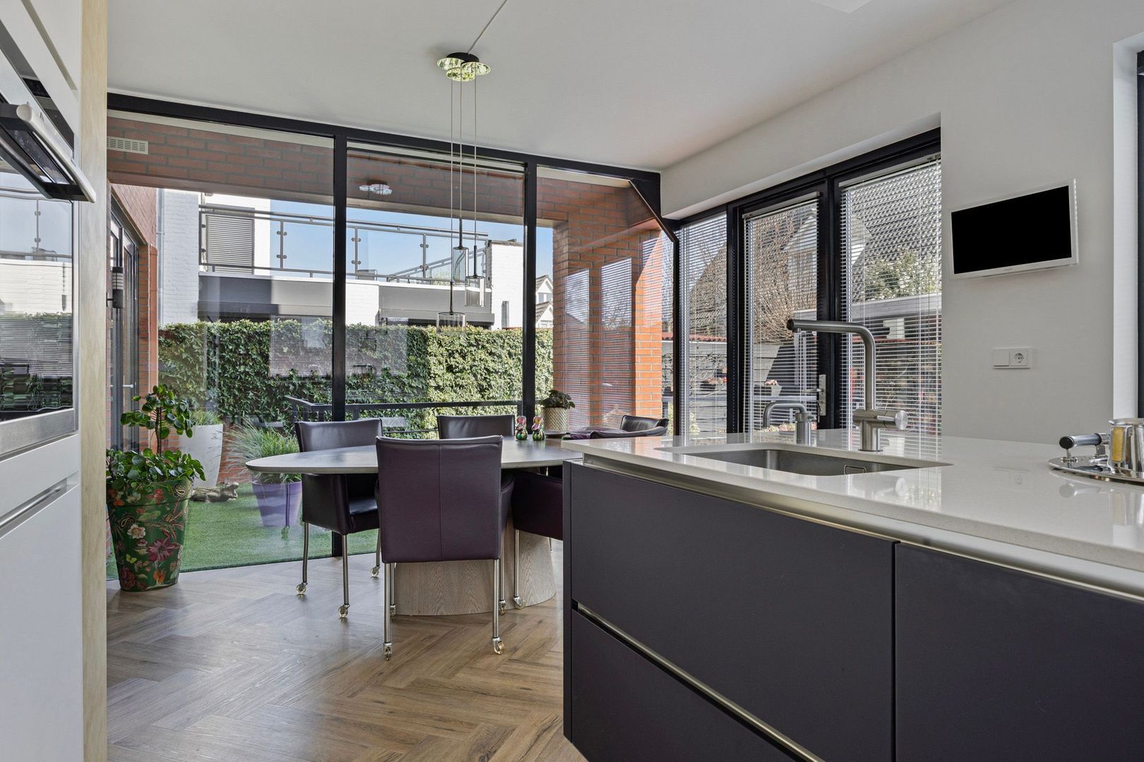 Bastion 7, Oss foto-8