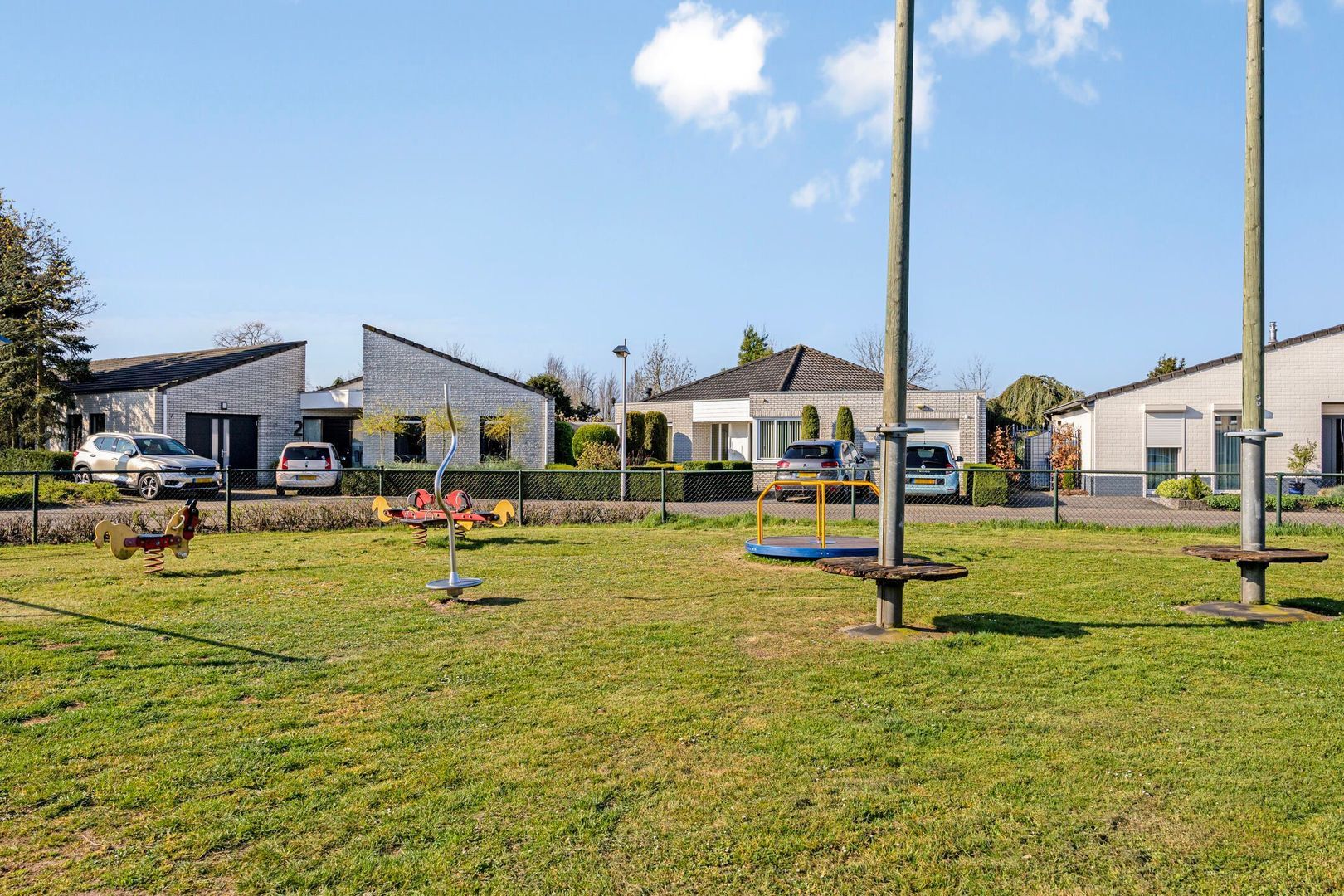 Bastion 7, Oss foto-57