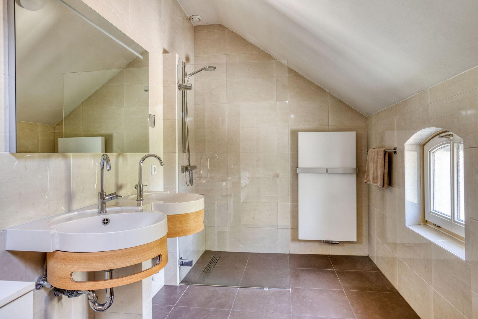 Maasdijk 5, Overlangel foto-26