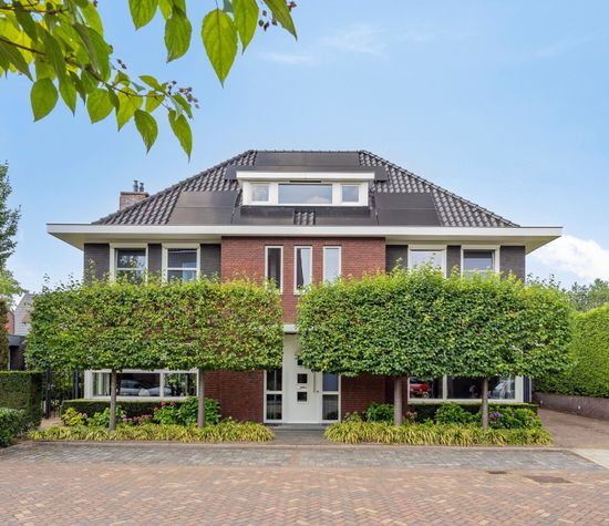 Vleutloop 11, Heesch
