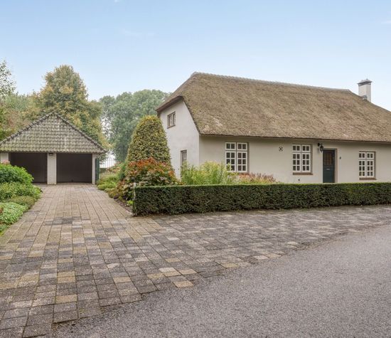 Poelstraat 5, Dieden