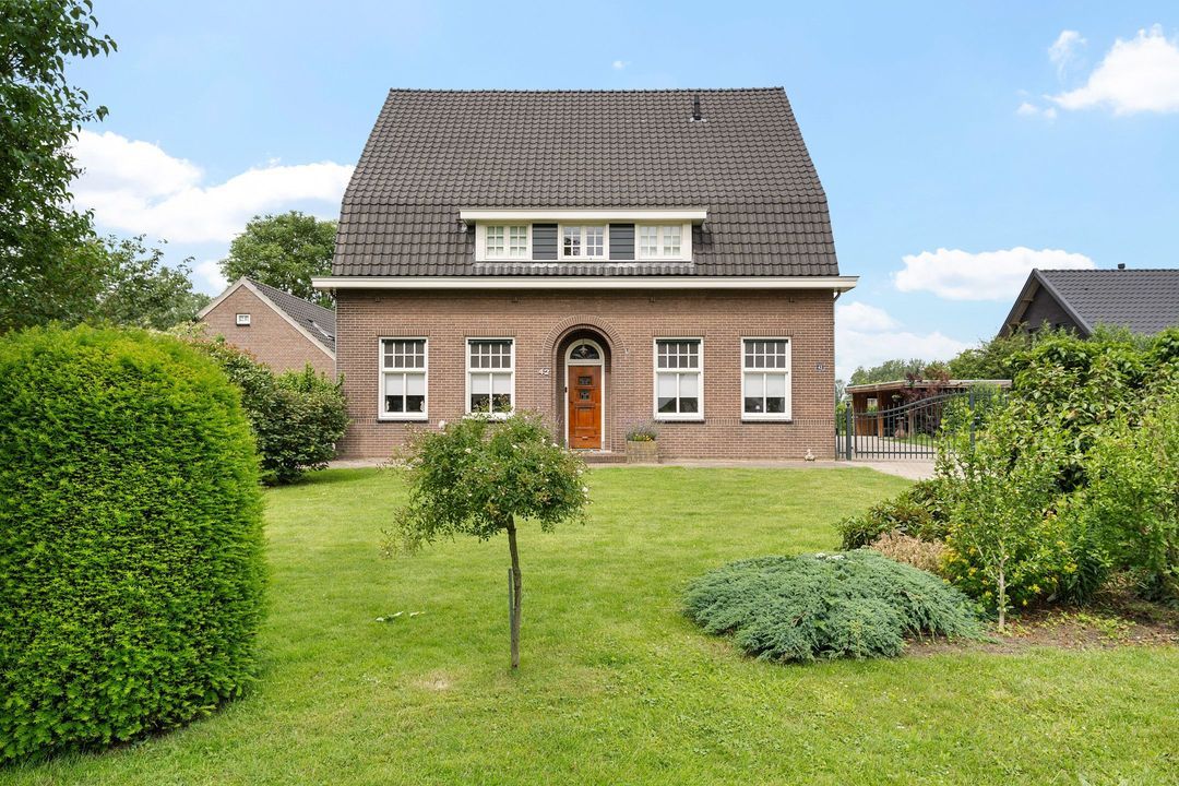 Kapelstraat 42, Megen foto-2