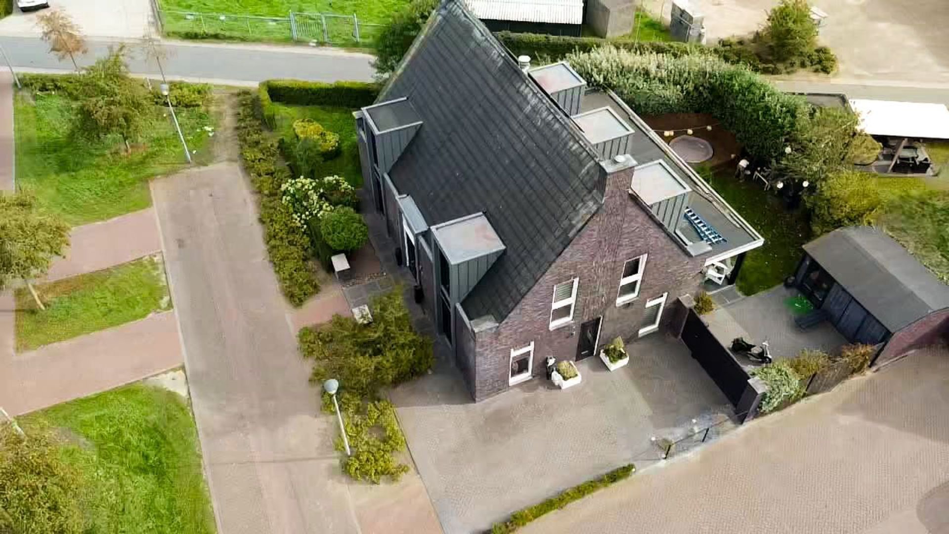 Wagenwielpad 9, Oss foto-39