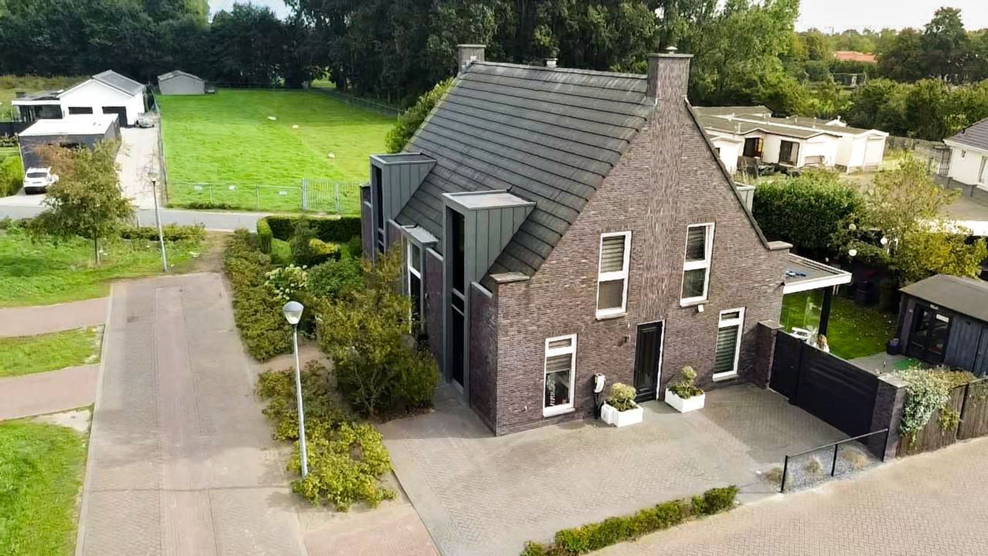 Wagenwielpad 9, Oss foto-40