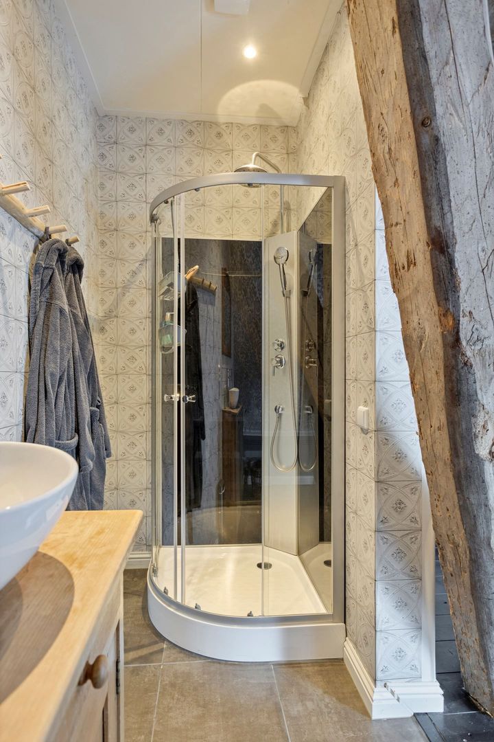 Nijbuorren 8, Ternaard foto-9