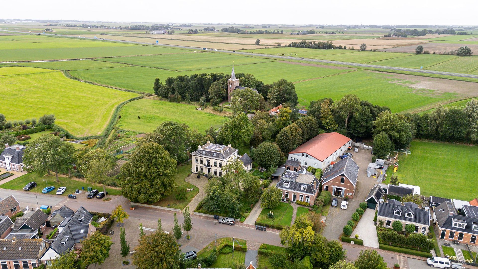 Dorpsstraat 50, Schalsum foto-4